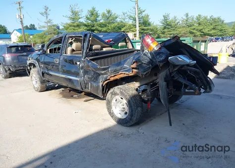 2005 GMC Sierra K2500 Heavy Duty from USA, damaged, VIN 1GTHK232X5F827255